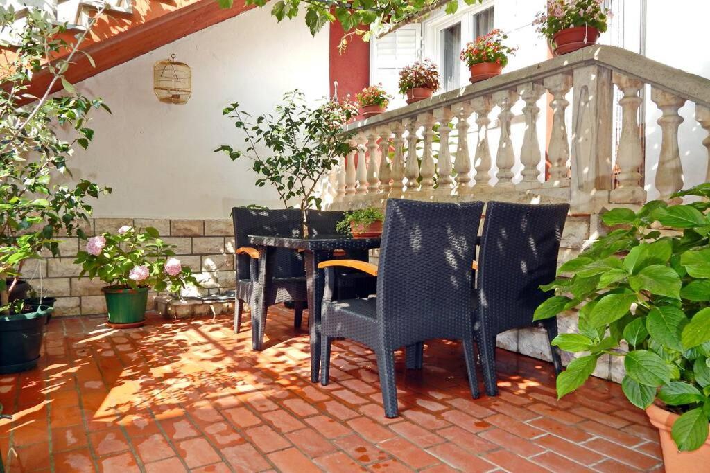 Apartment Eli Đảo Pag Ngoại thất bức ảnh