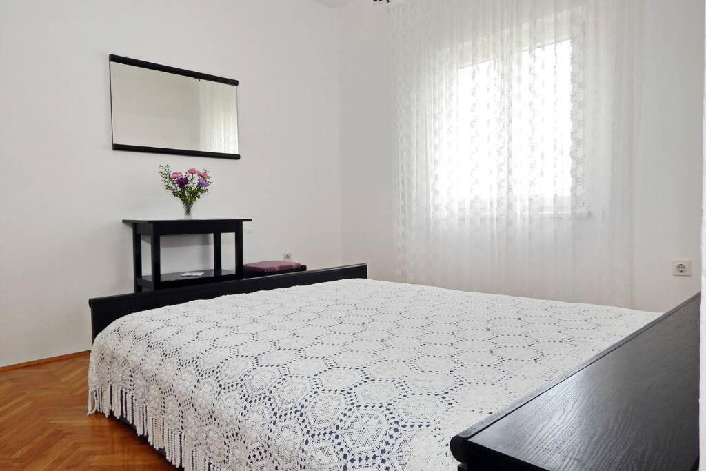Apartment Eli Đảo Pag Ngoại thất bức ảnh