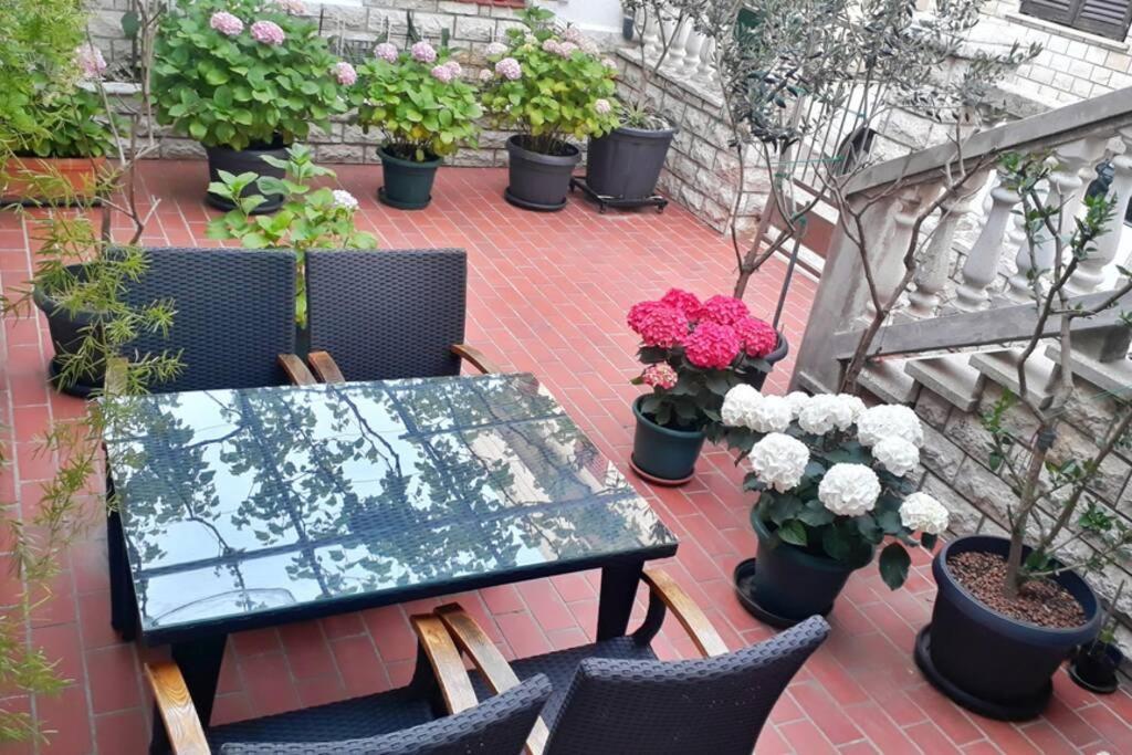 Apartment Eli Đảo Pag Ngoại thất bức ảnh