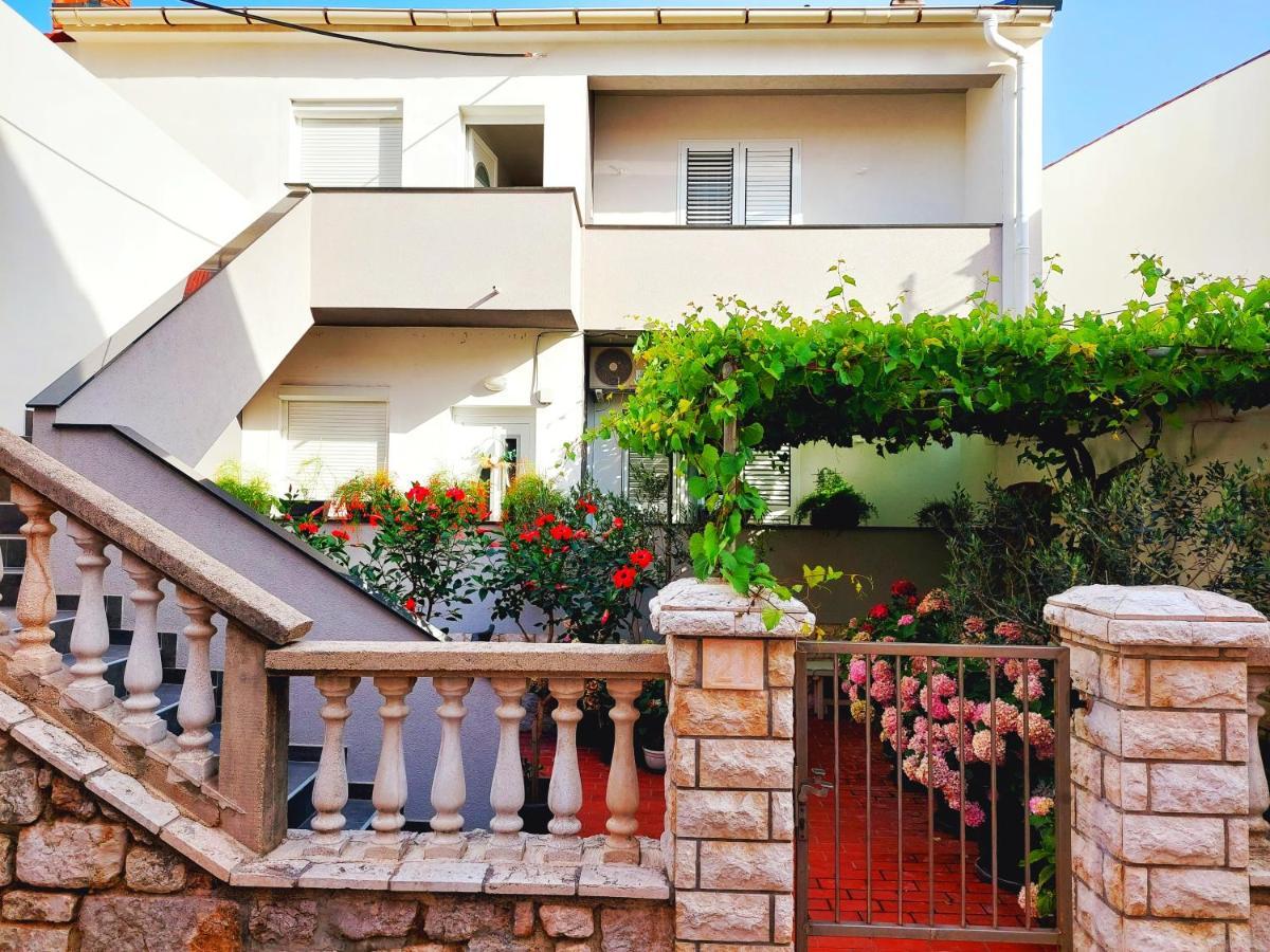 Apartment Eli Đảo Pag Ngoại thất bức ảnh